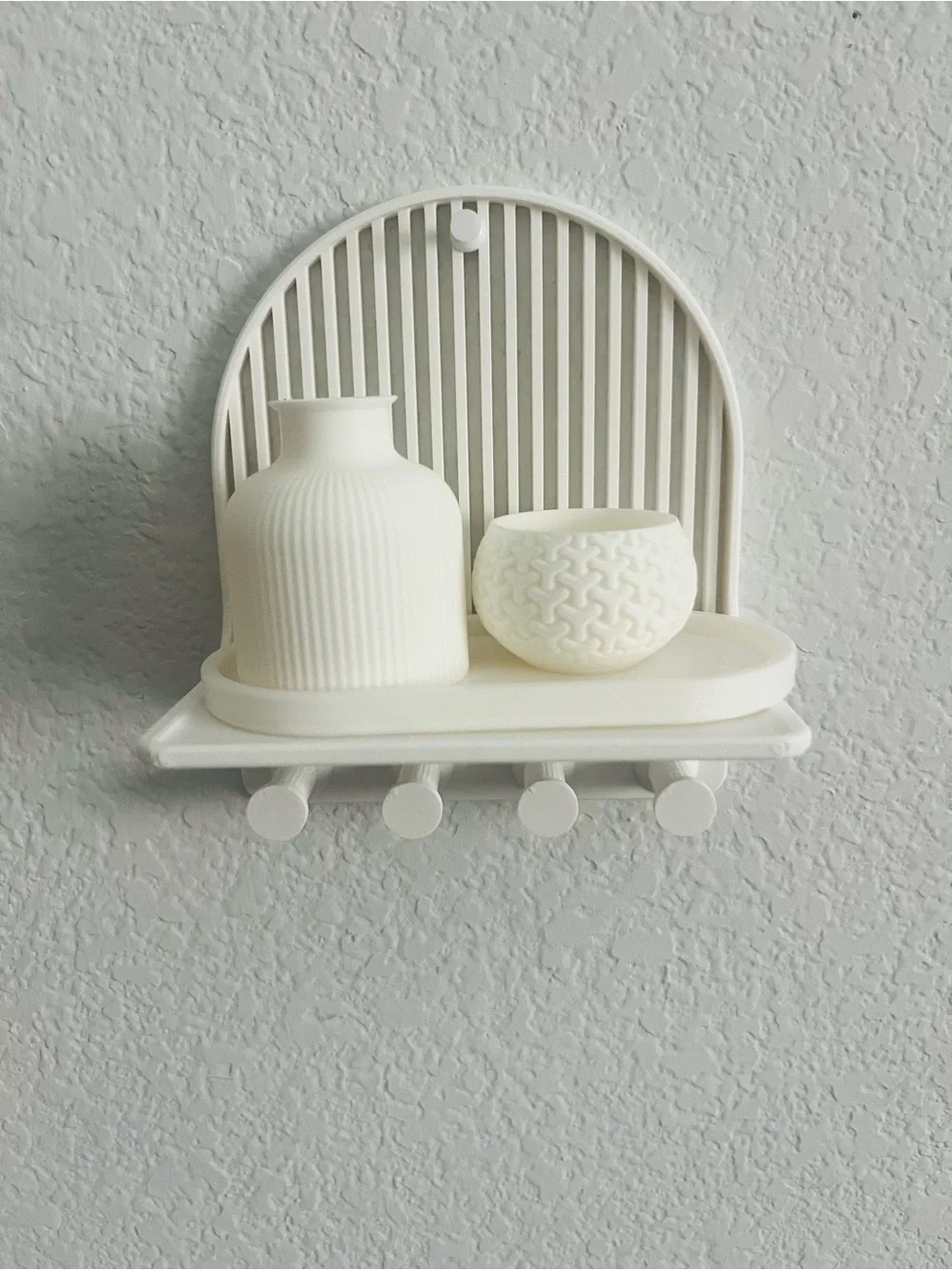 Wall-Mounted Decorative Shelf with Hooks - key Holder -White